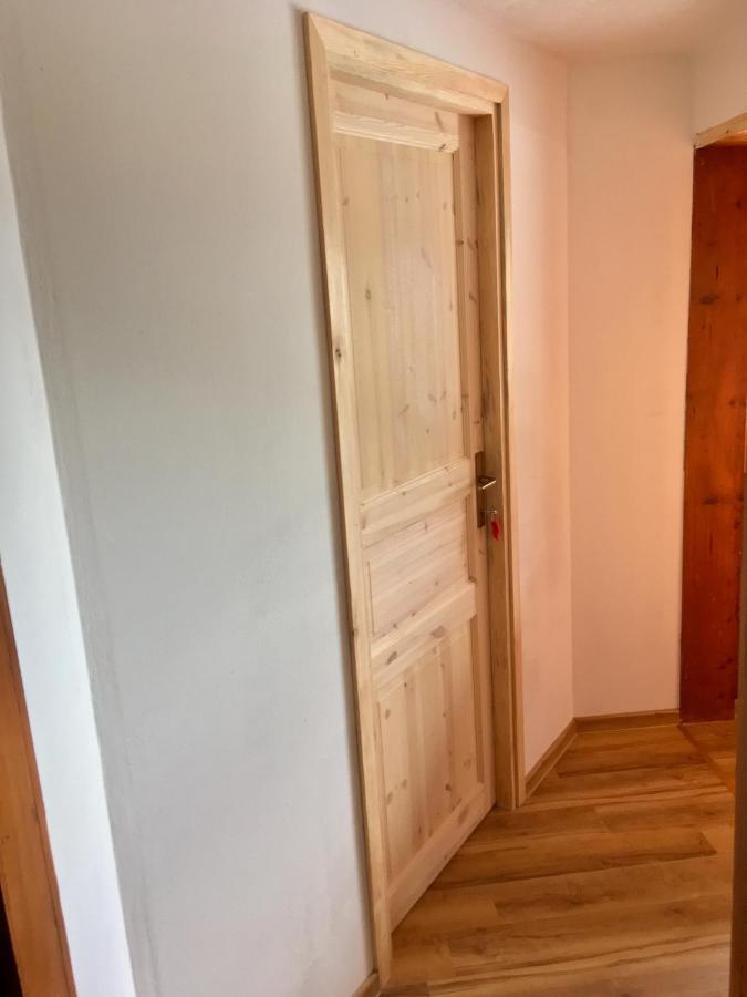 Baselj Lodge Dom Na Lovrencu المظهر الخارجي الصورة
